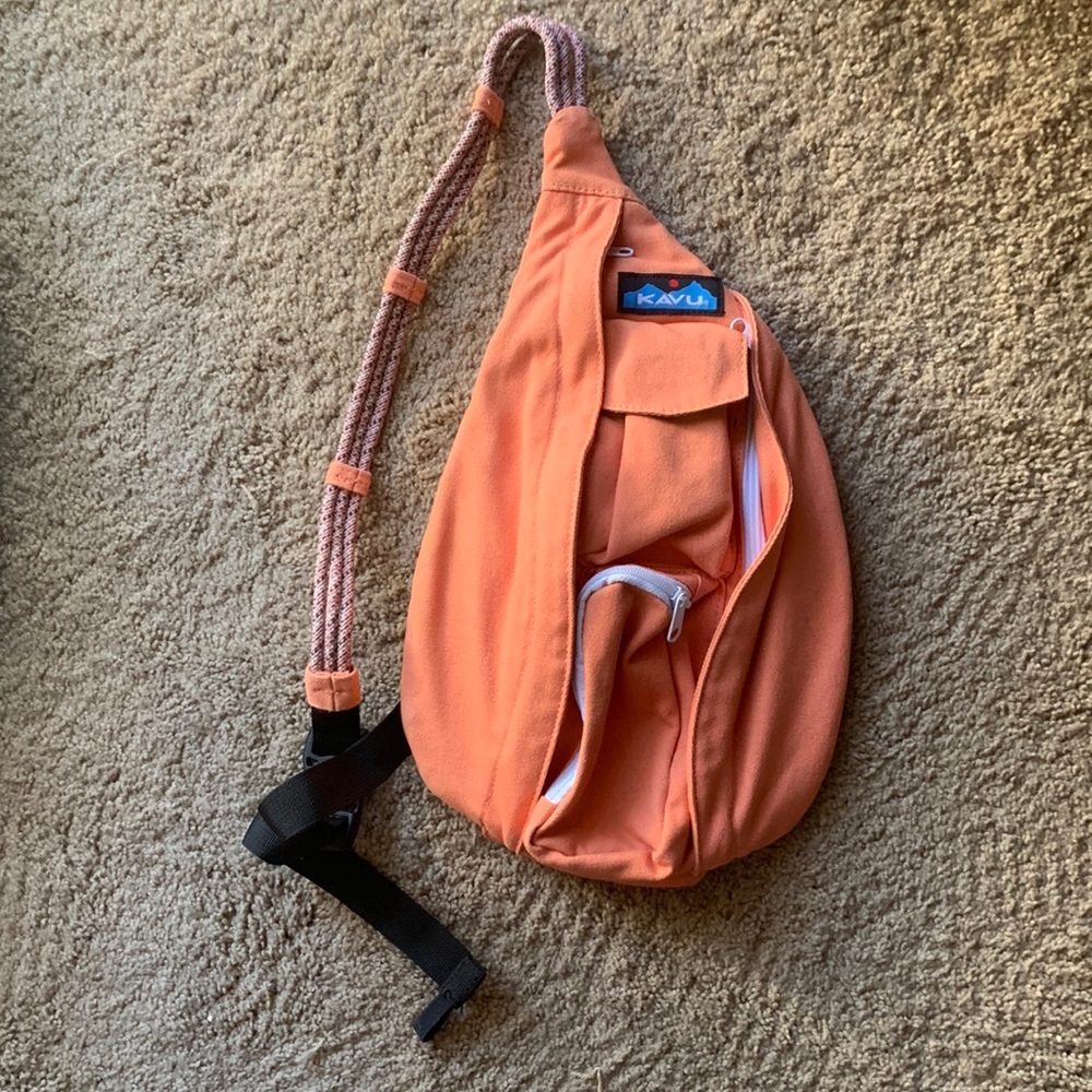 Kavu Rope Sling: Compact crossbody bag